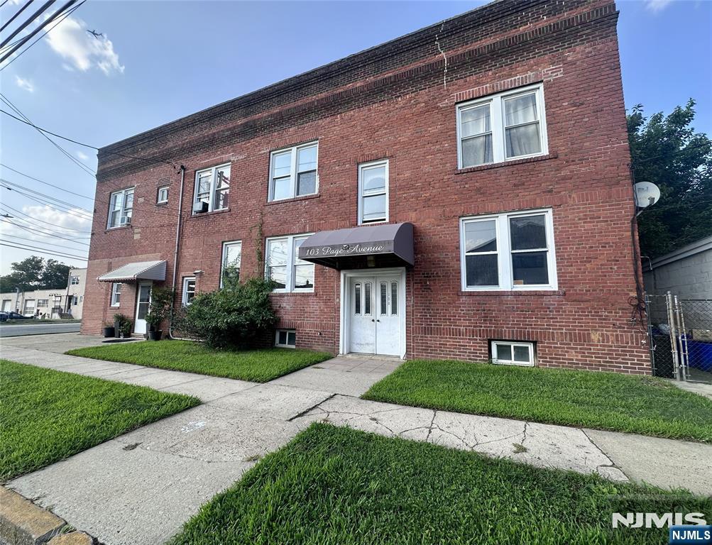 main property photo 6