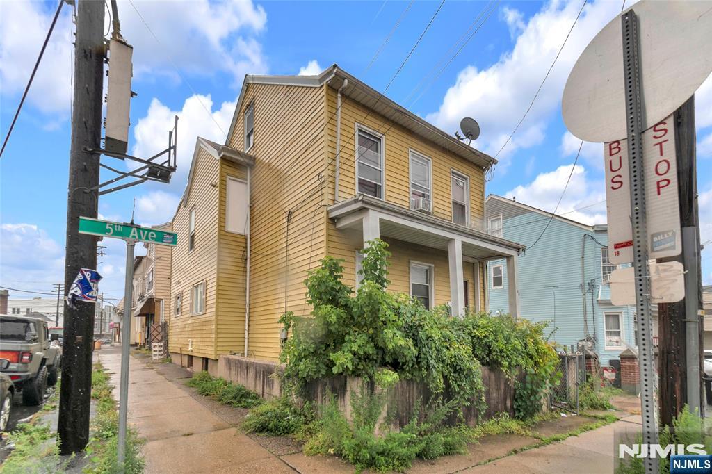 main property photo 1