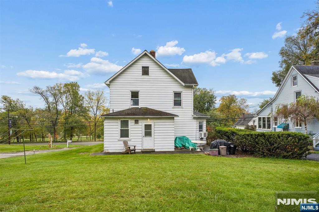 main property photo 22