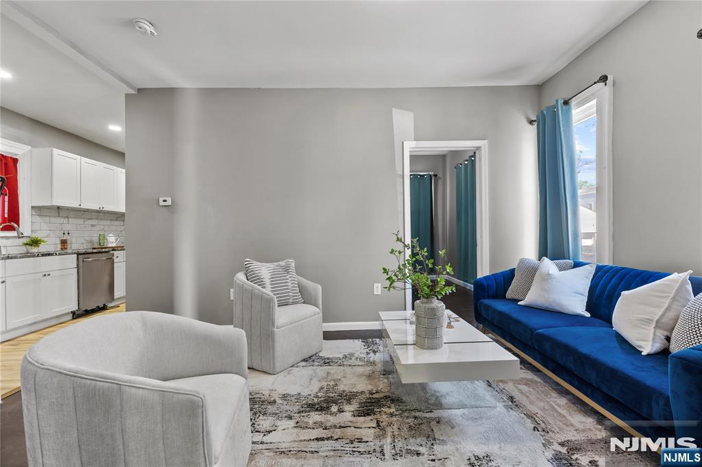 main property photo 0