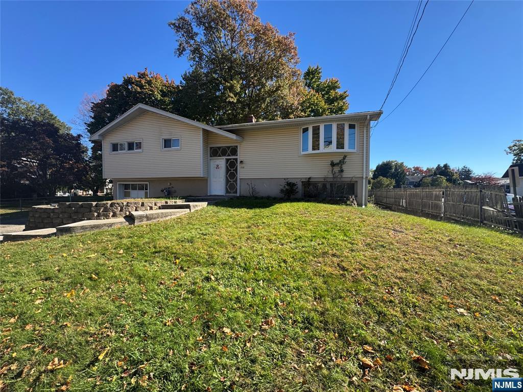 main property photo 0