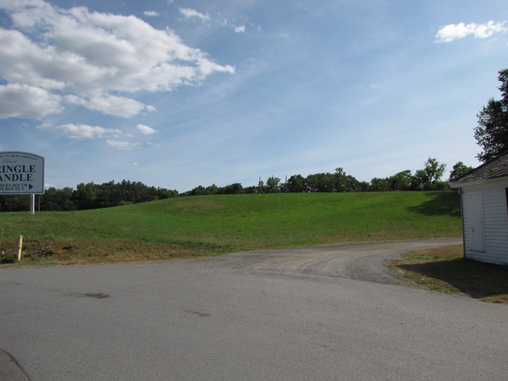 main property photo 6