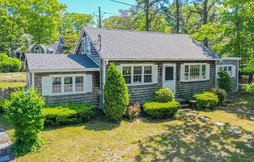 606 Bourne Rd, Plymouth, MA 02360