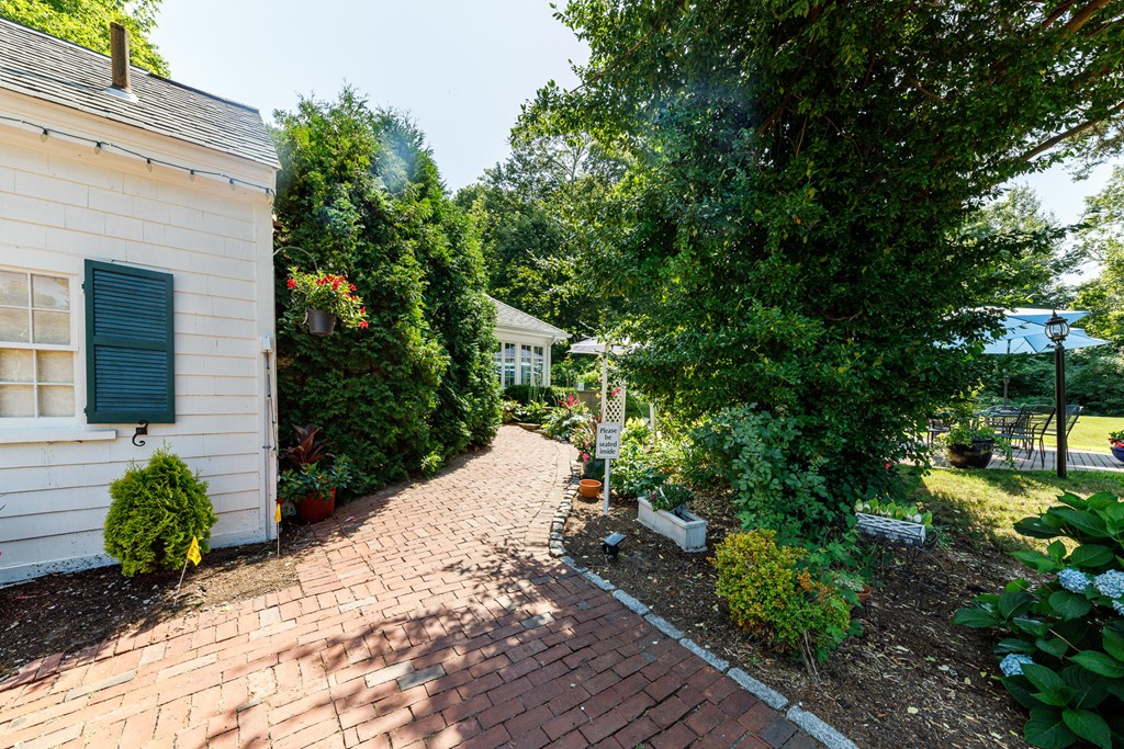 main property photo 19