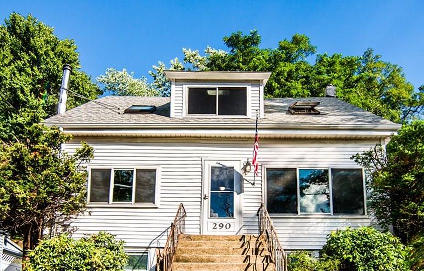 290 Lynn St, Peabody, MA 01960