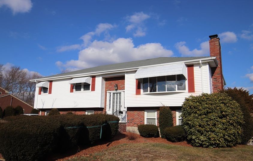 14 Pevwell Dr, Saugus, MA 01906
