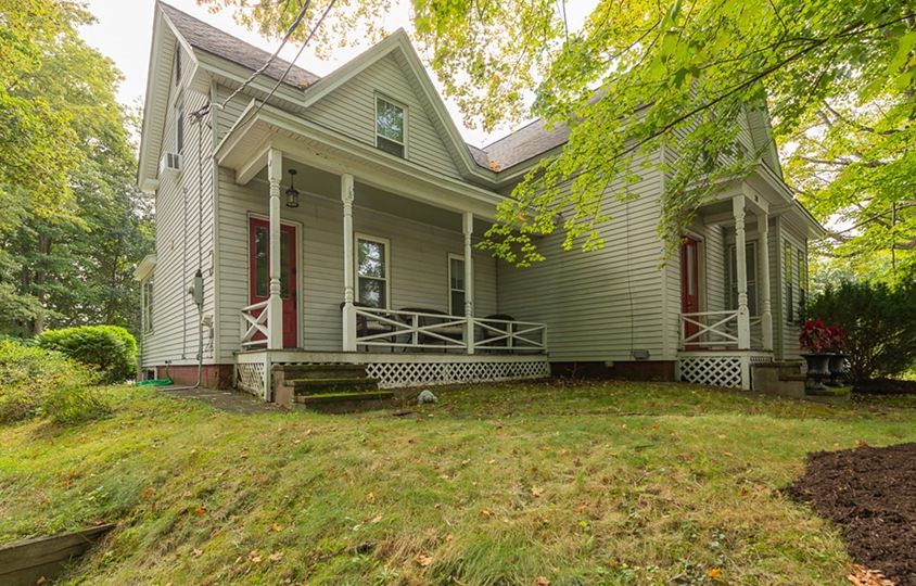 30 Prospect St, Pepperell, MA 01463