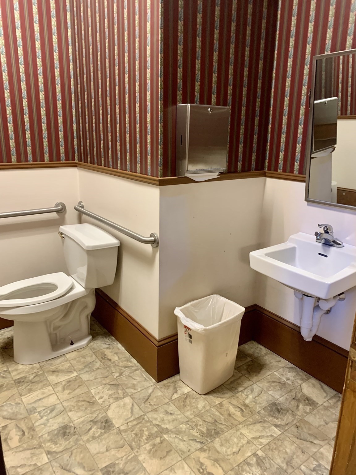 main property photo 8