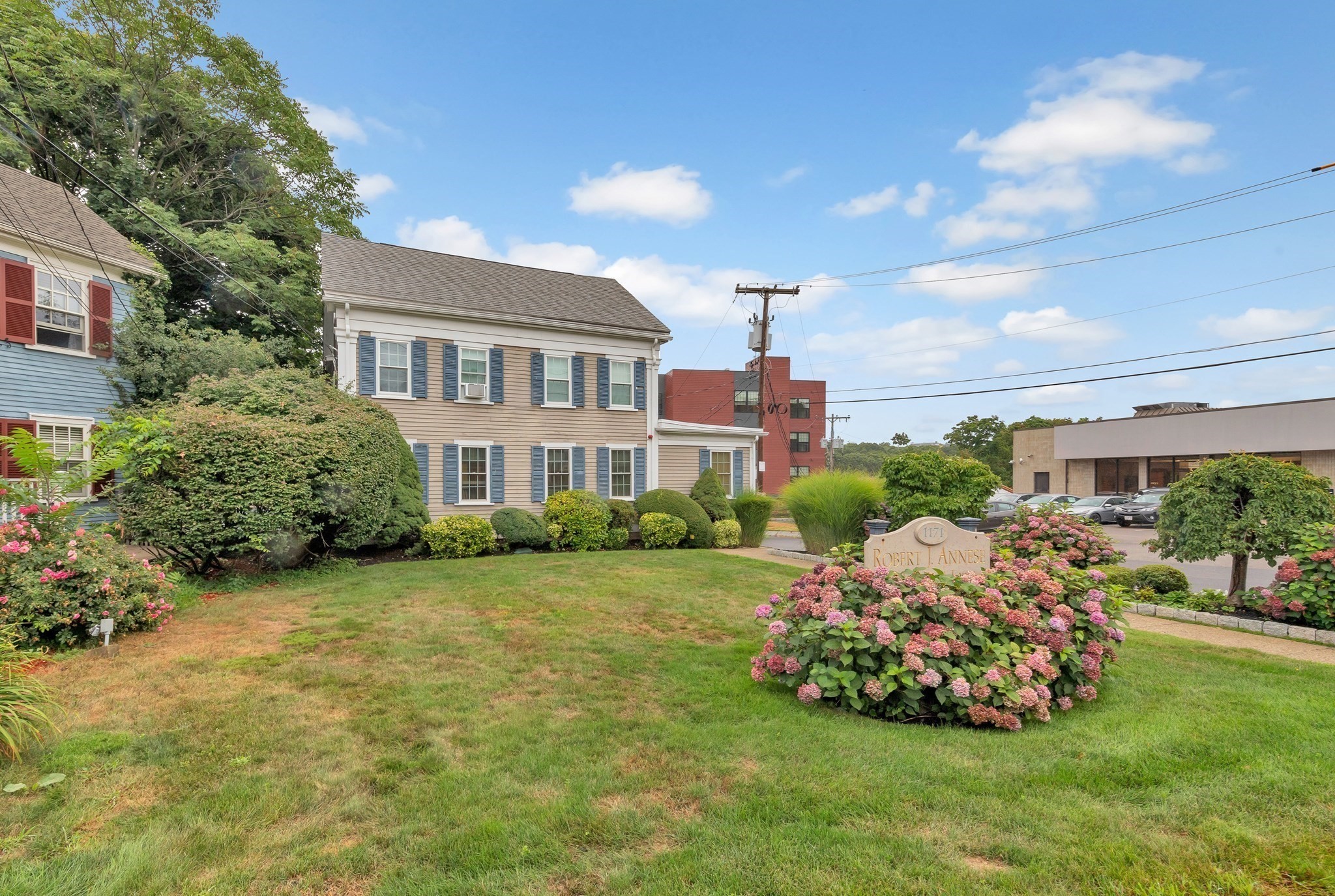 main property photo 5