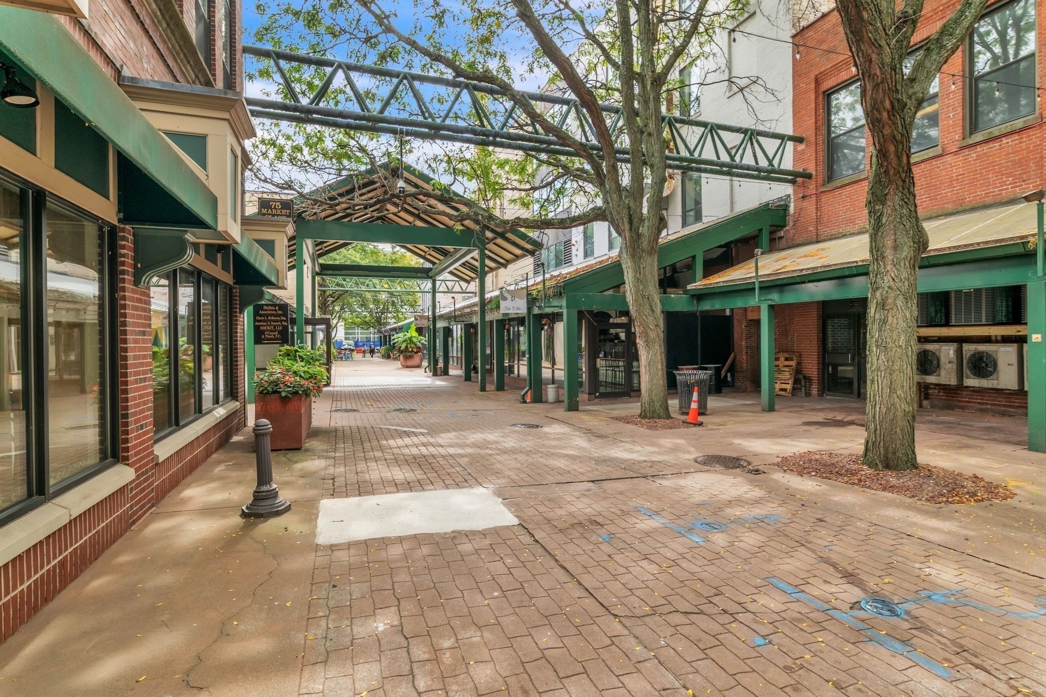 main property photo 19