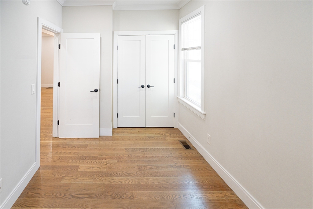 property viewer photo 15