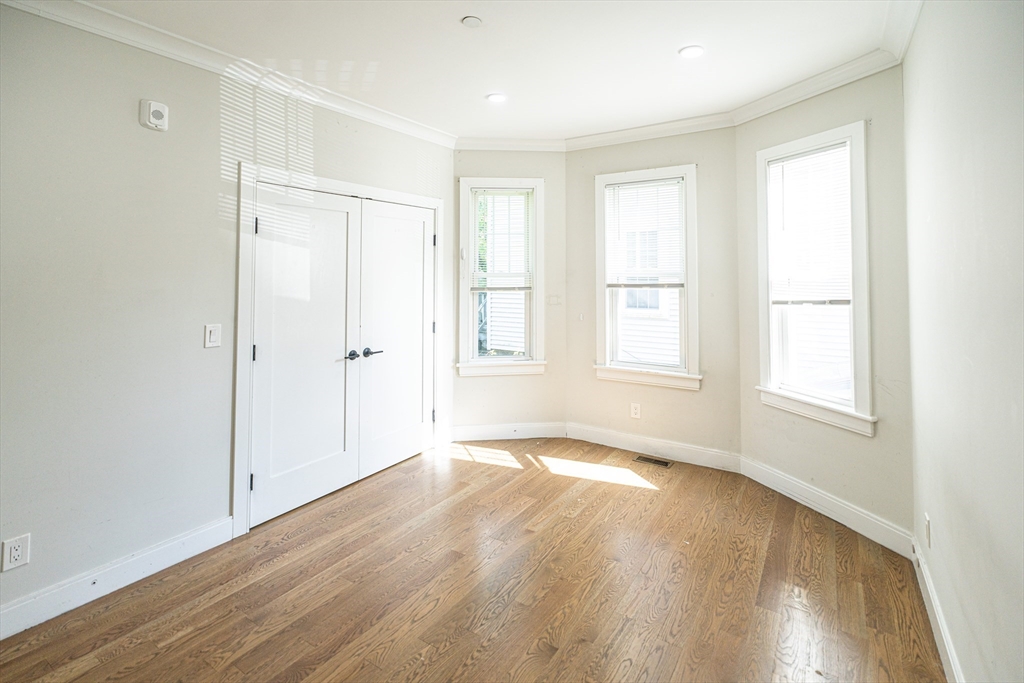 property viewer photo 21