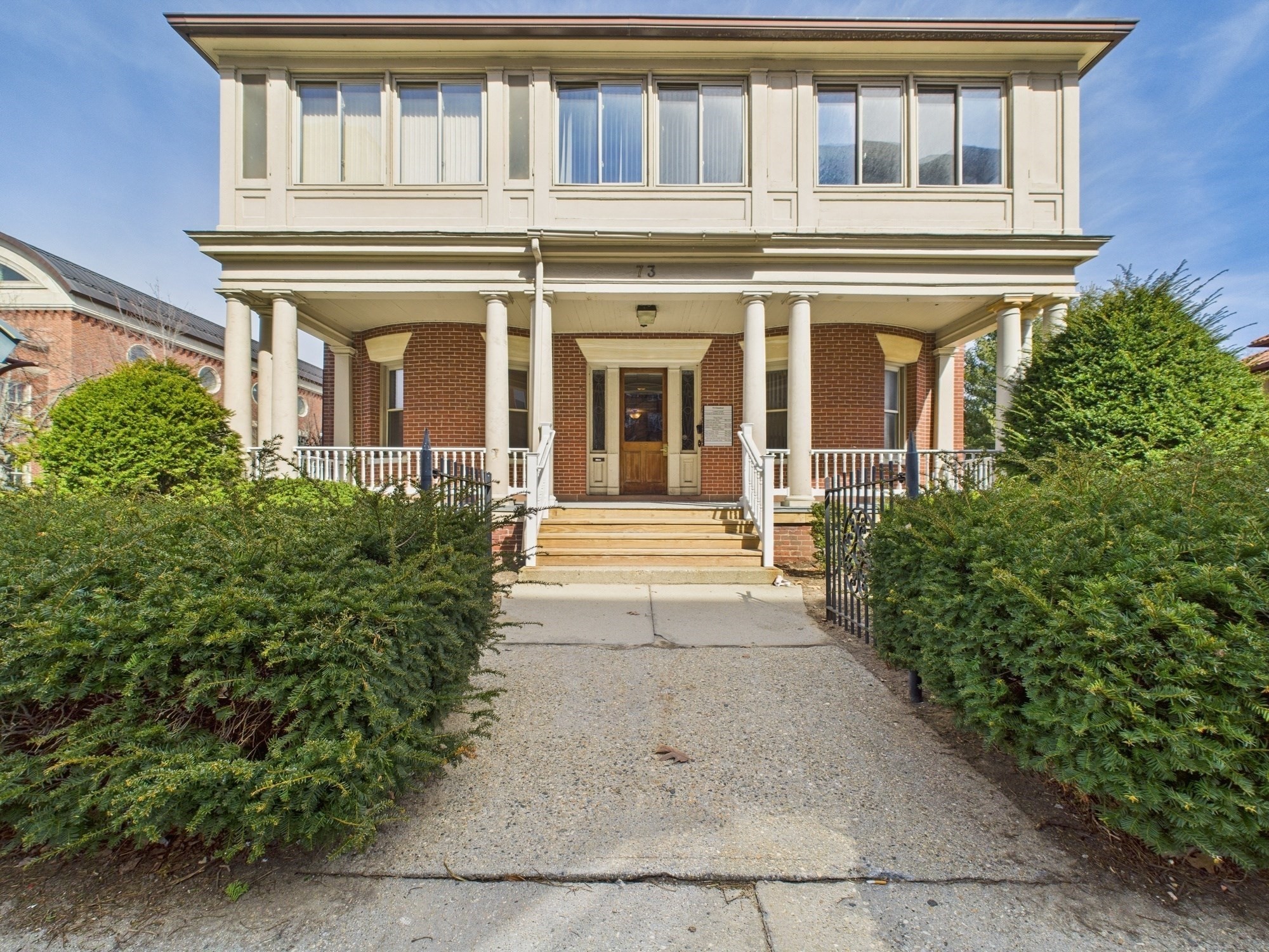 main property photo 5