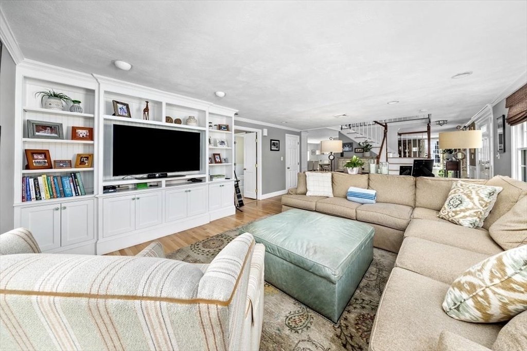 property viewer photo 3