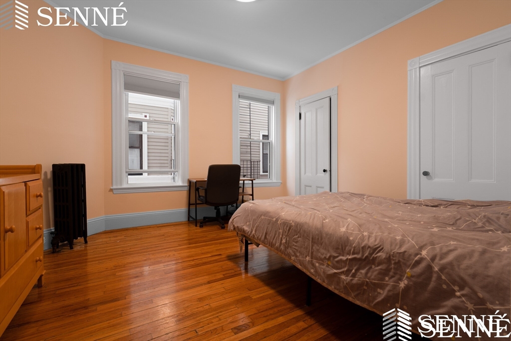 property viewer photo 2