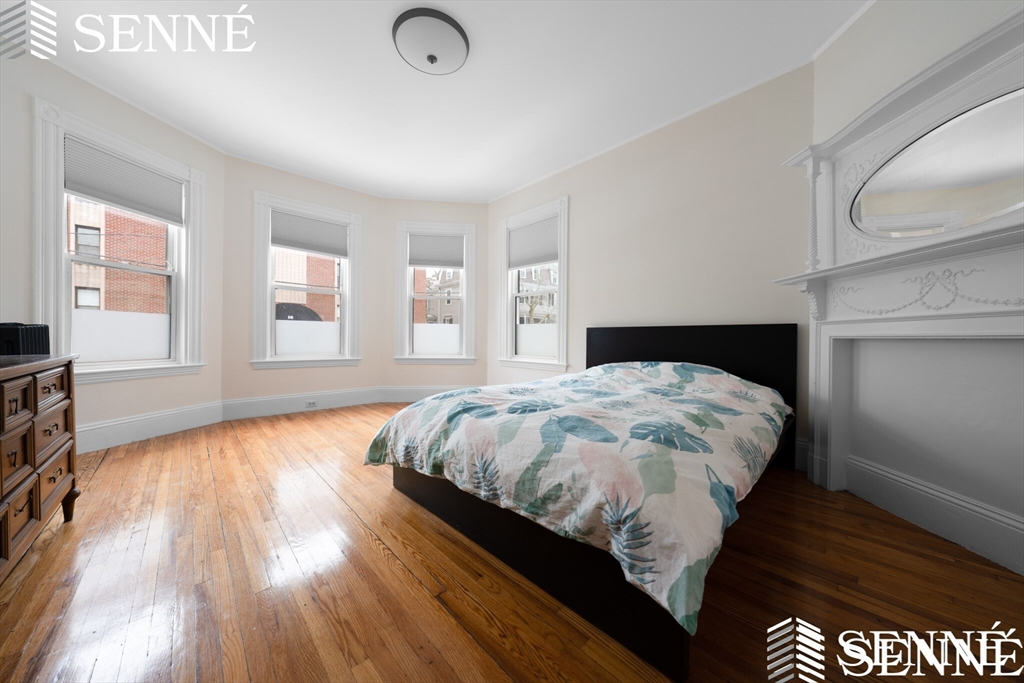 property viewer photo 4