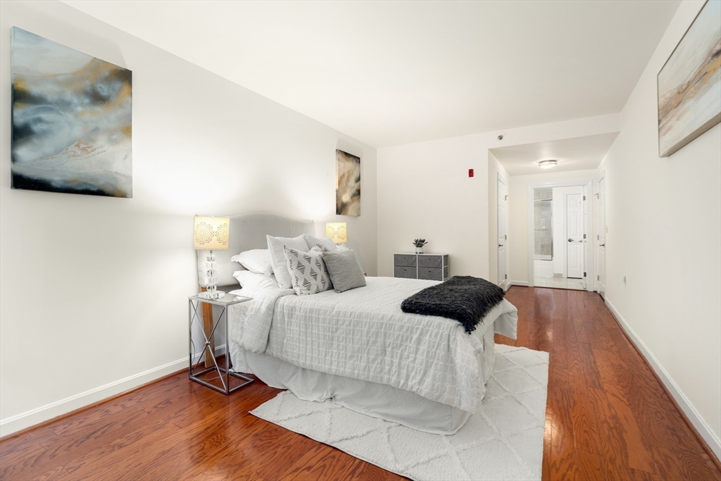 property viewer photo 14