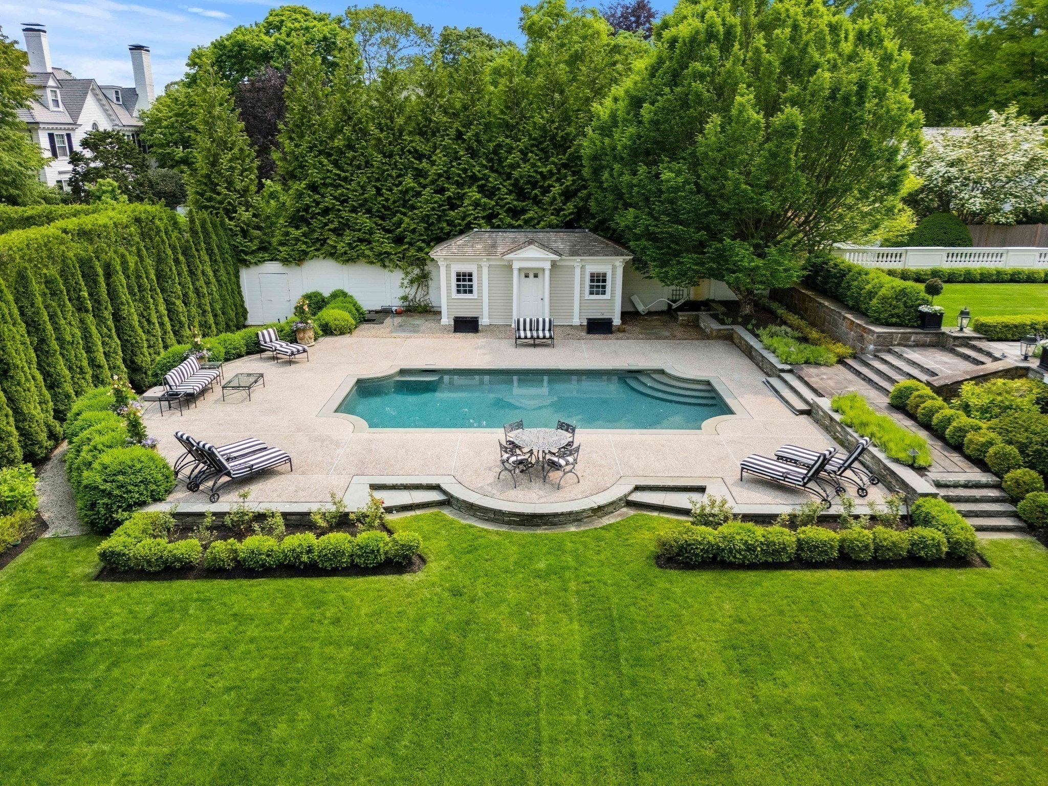 main property photo 39