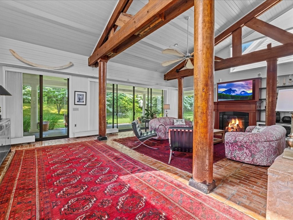 property viewer photo 8