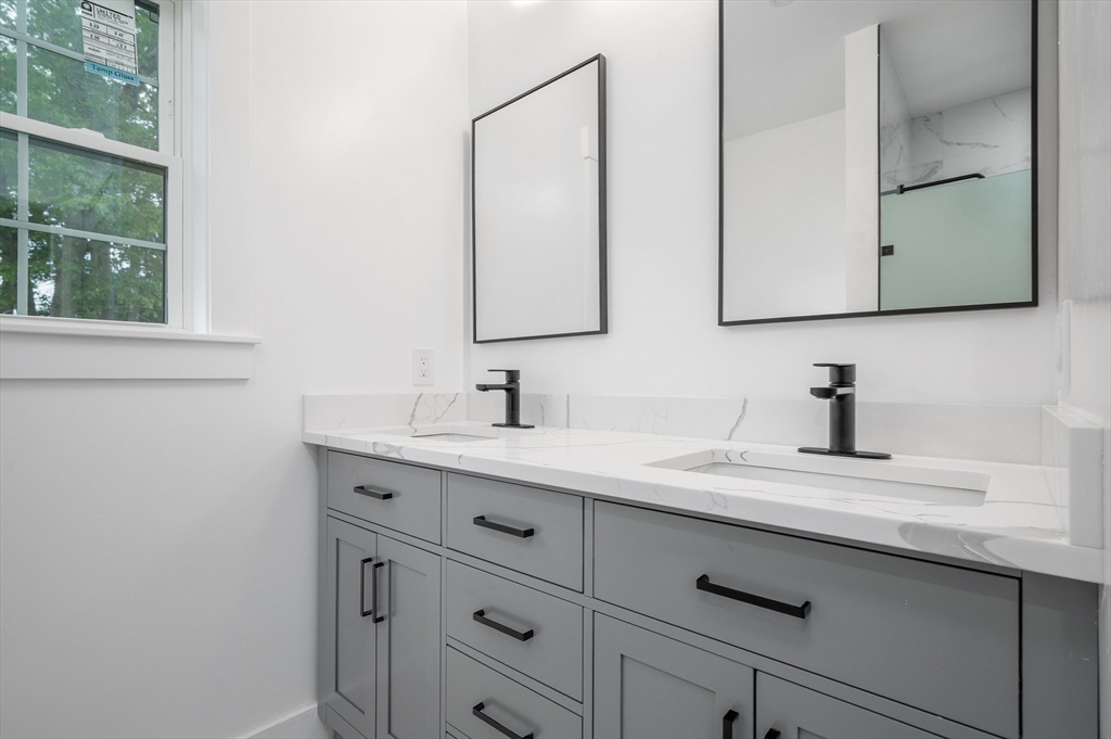 property viewer photo 22
