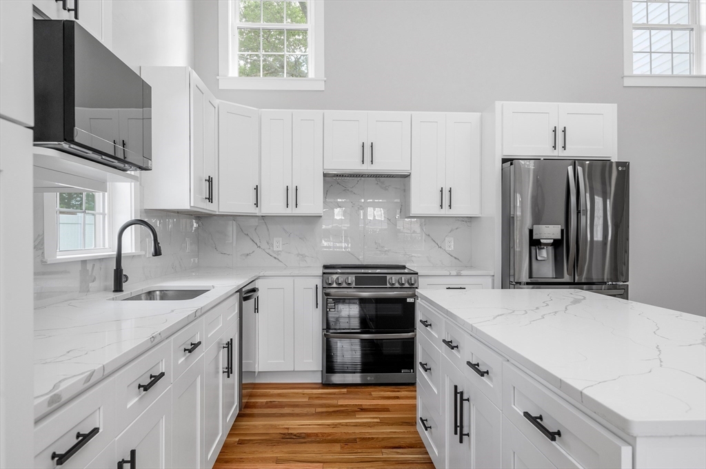 property viewer photo 8