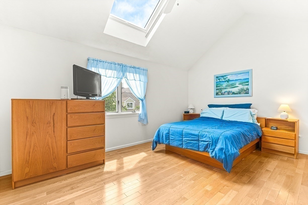 property viewer photo 18