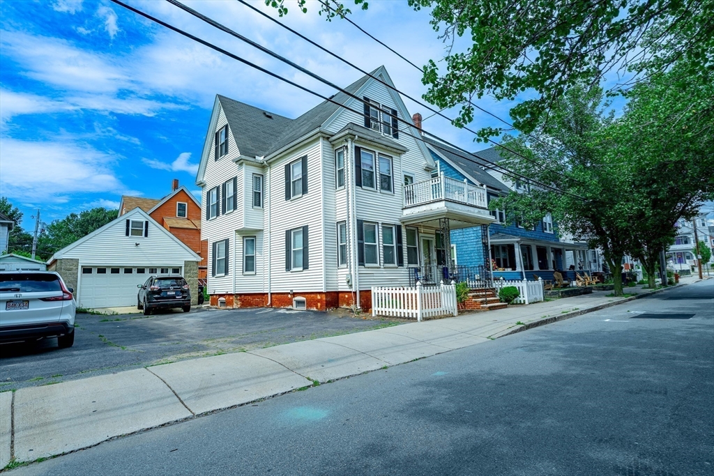 property viewer photo 1