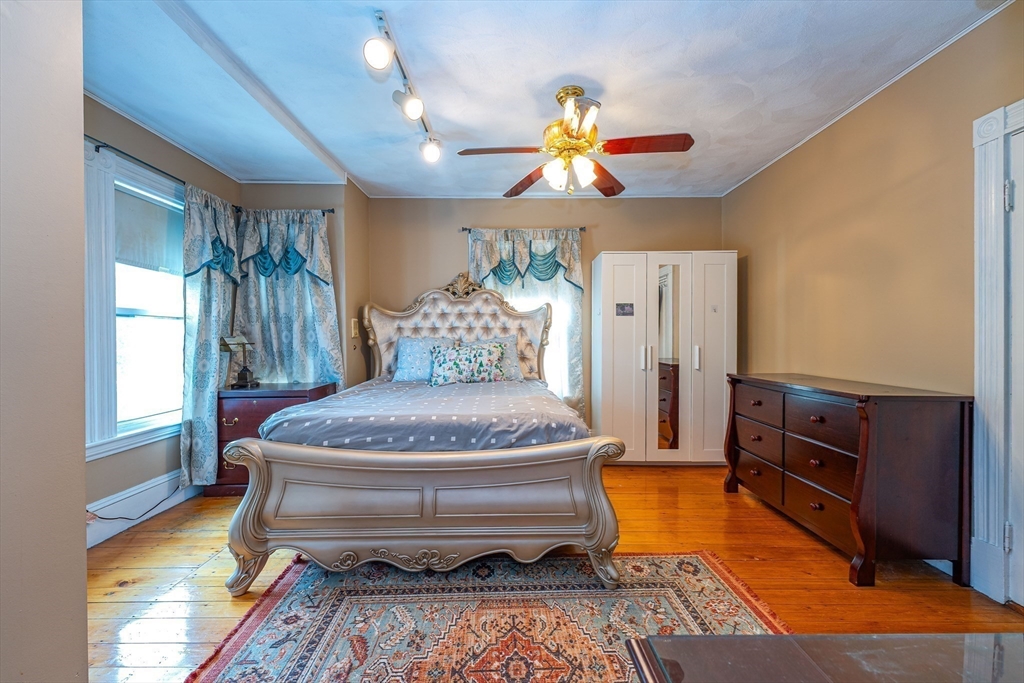 property viewer photo 11