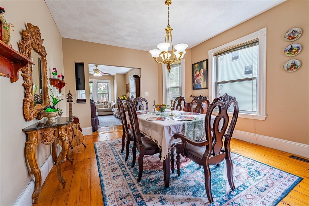 property viewer photo 7