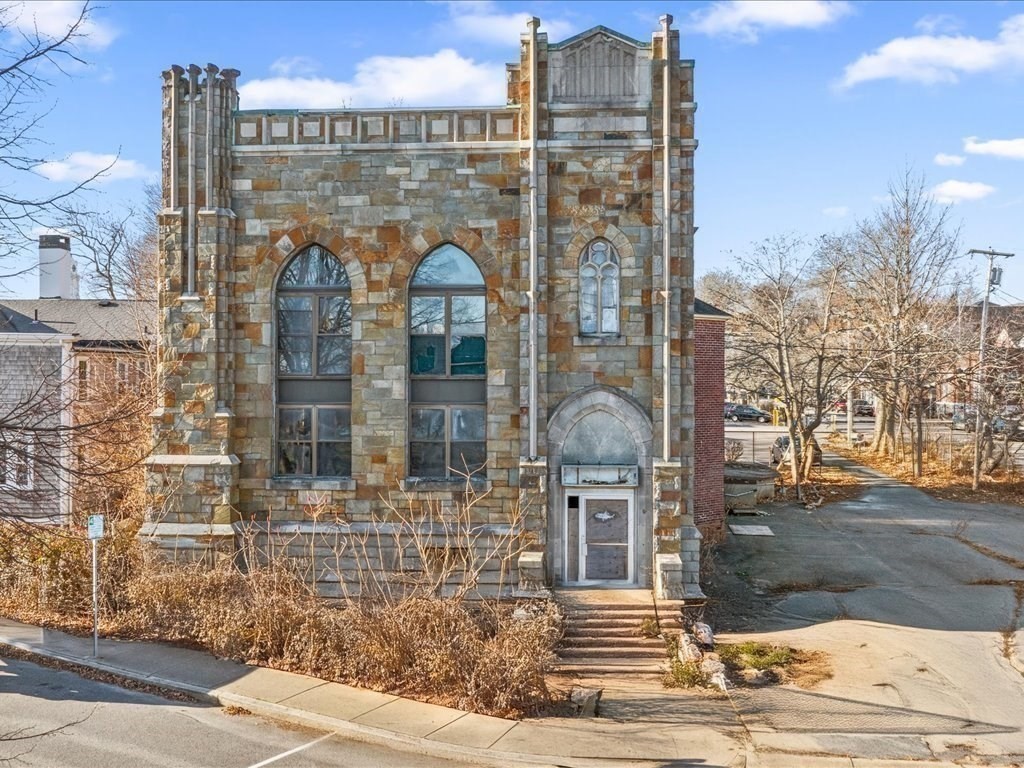 main property photo 10