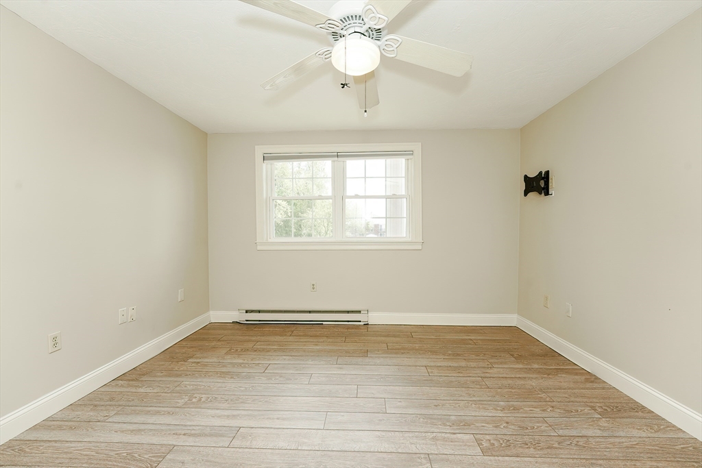 property viewer photo 25