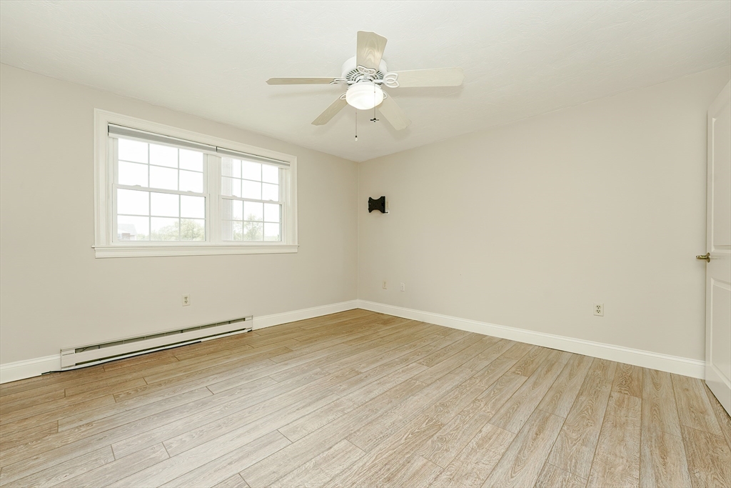 property viewer photo 26