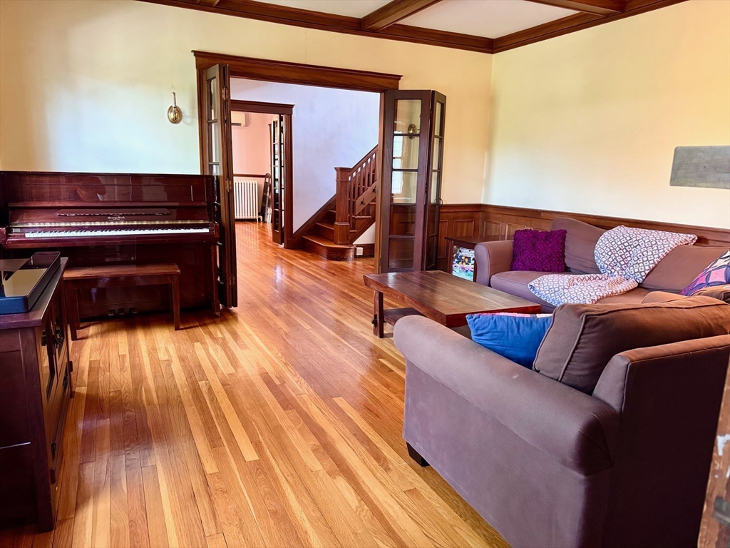 property viewer photo 5