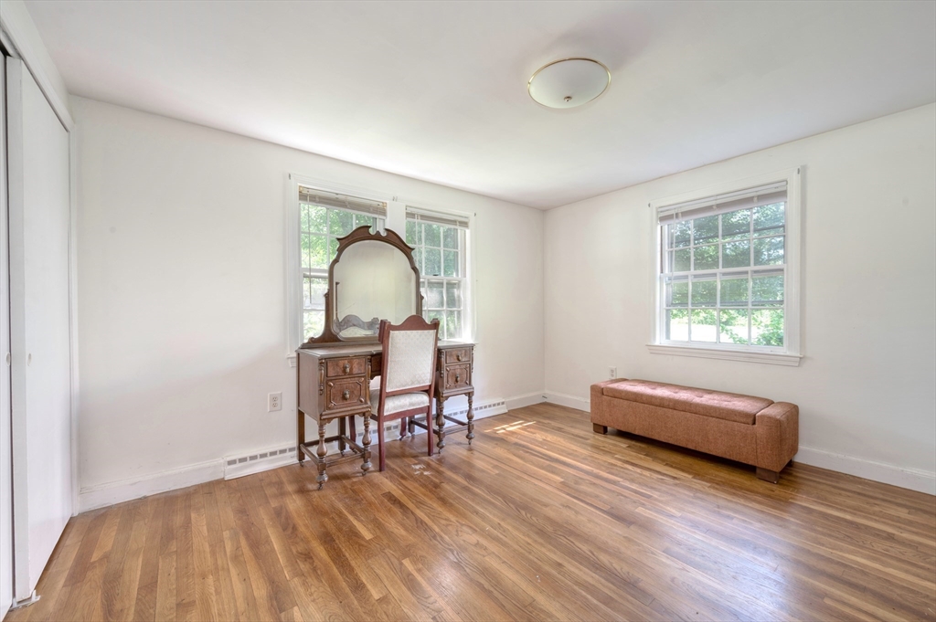 property viewer photo 12