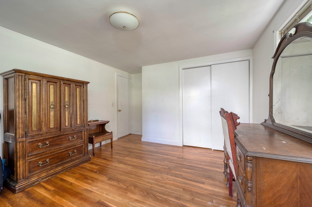 property viewer photo 13