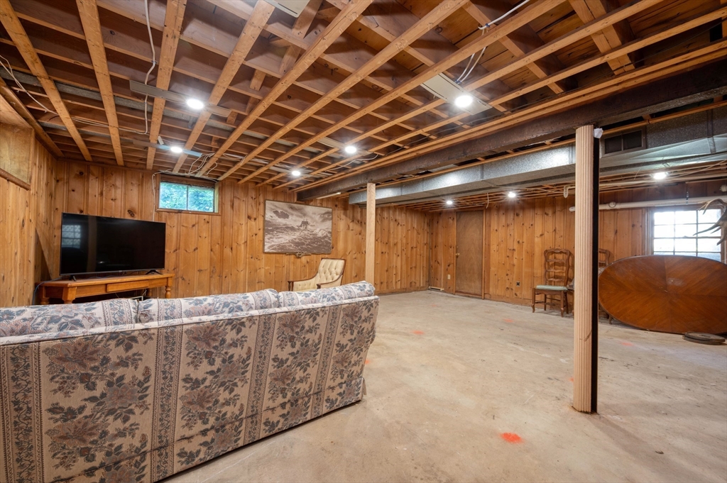 property viewer photo 18