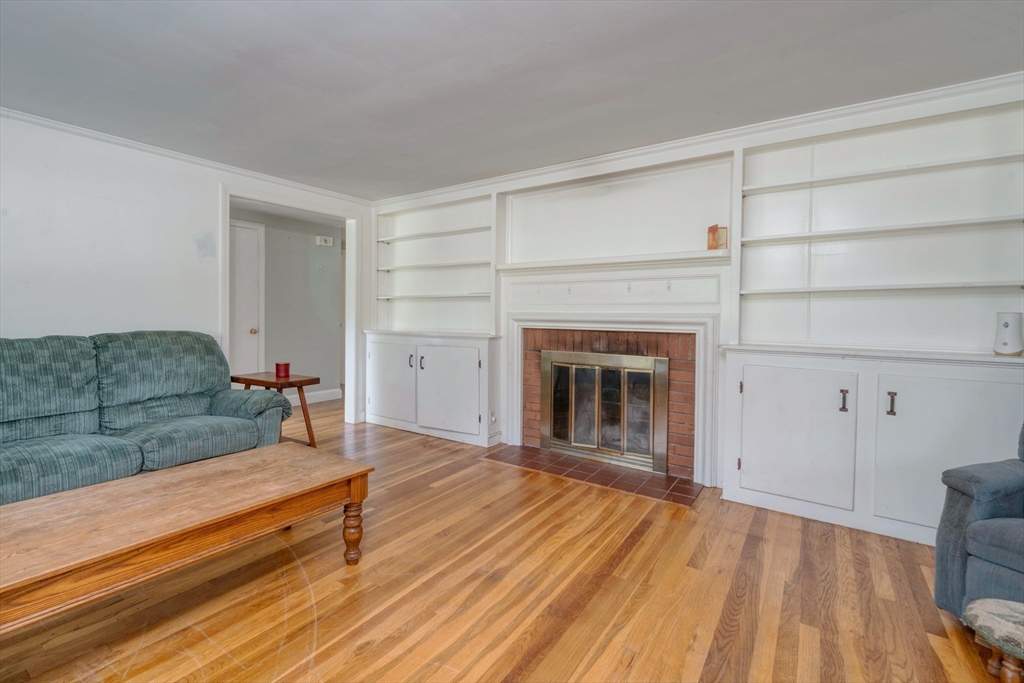 property viewer photo 3