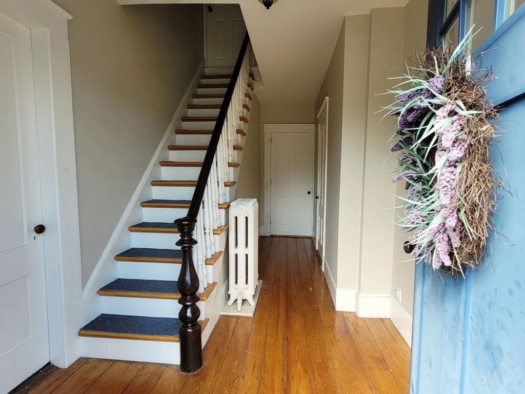 property viewer photo 1