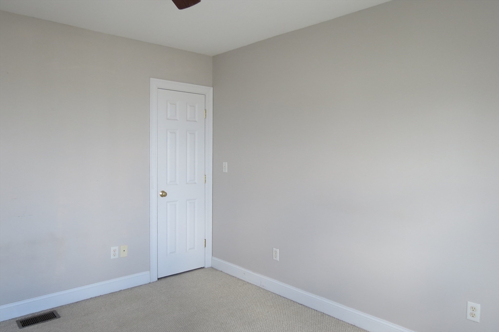 property viewer photo 15