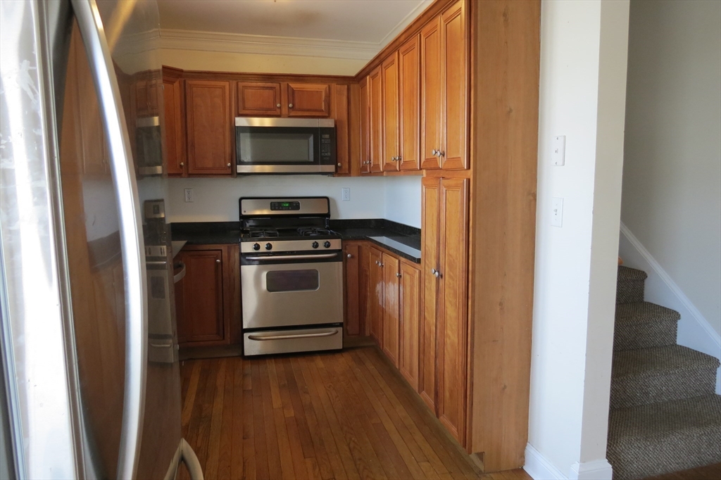 property viewer photo 3