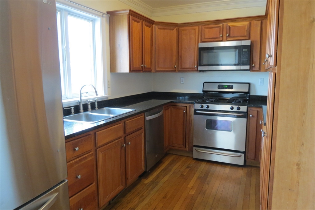 property viewer photo 5