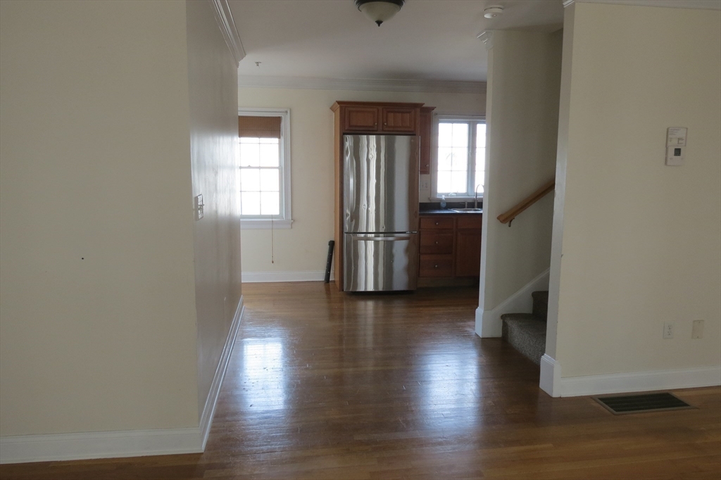 property viewer photo 6