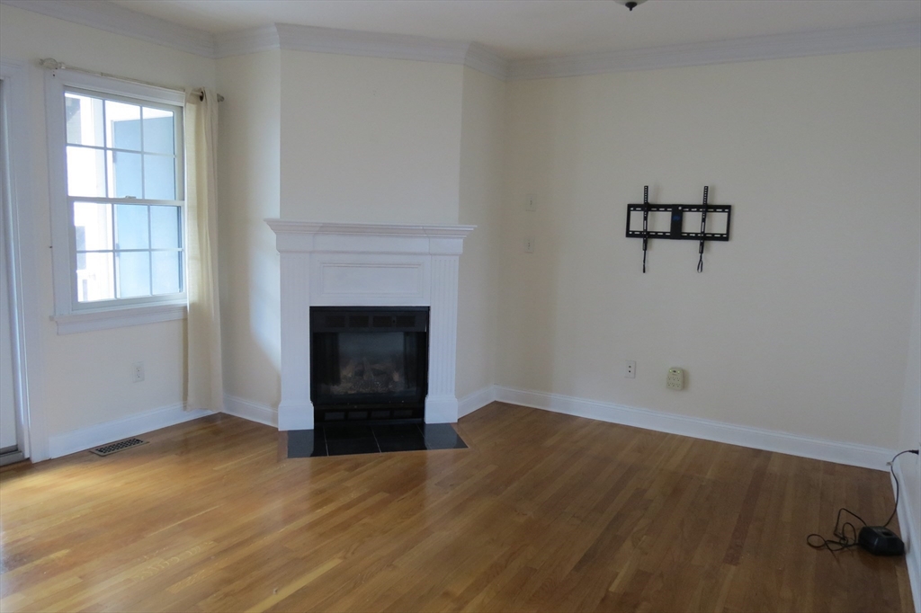 property viewer photo 7