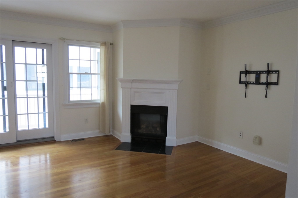property viewer photo 9