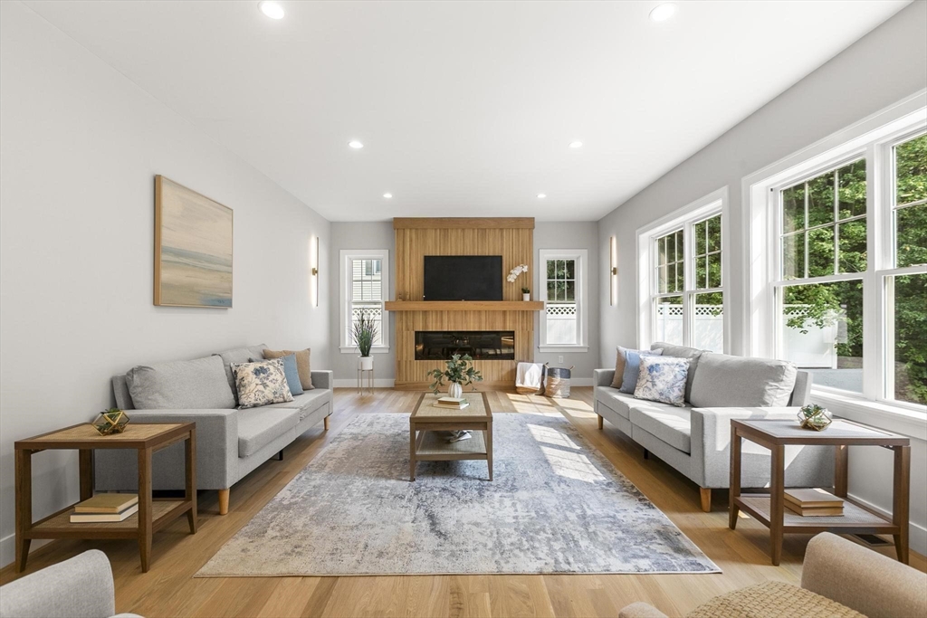 property viewer photo 15