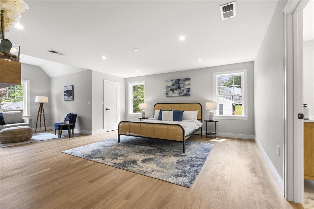 property viewer photo 18