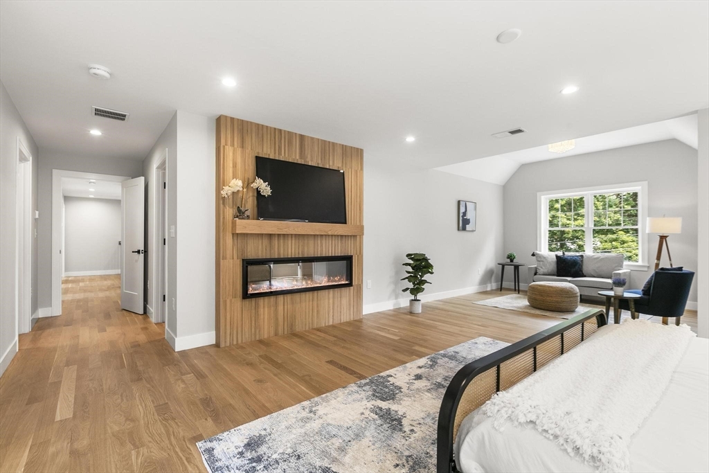 property viewer photo 20
