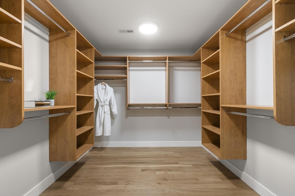 property viewer photo 24