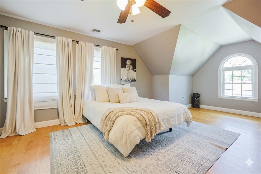 property viewer photo 13