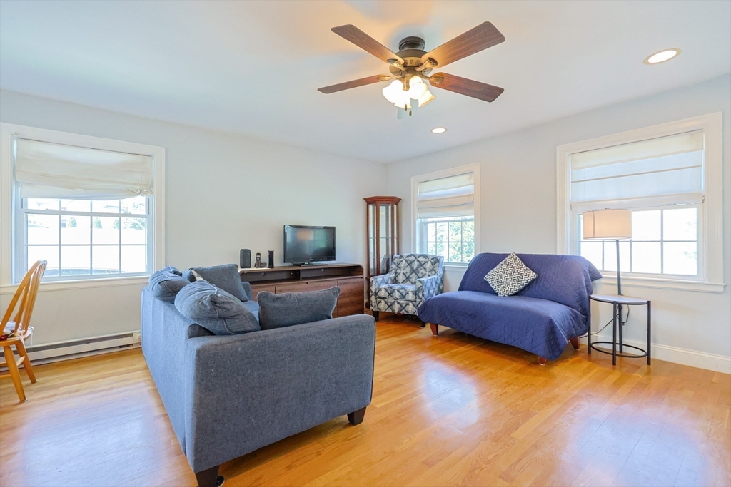 property viewer photo 6
